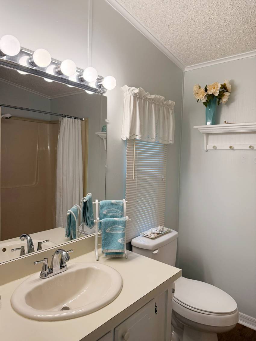 317 Bougainvillea Circle a Parrish, FL Mobile or Manufactured Home for Sale